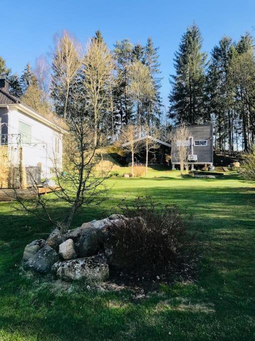 15 Min Fran Ullared! Ny Stuga Med Hoeg Standard! Alvsered Exterior photo