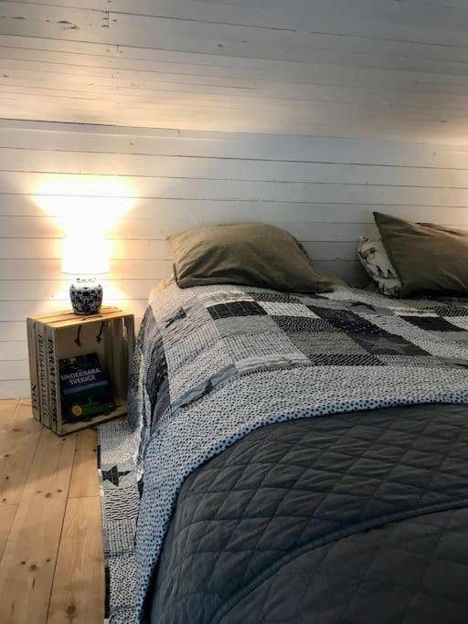 15 Min Fran Ullared! Ny Stuga Med Hoeg Standard! Alvsered Exterior photo