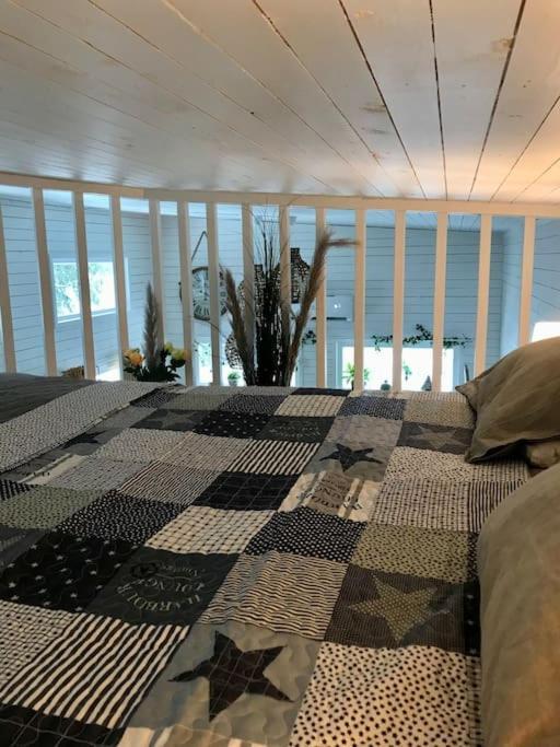 15 Min Fran Ullared! Ny Stuga Med Hoeg Standard! Alvsered Exterior photo