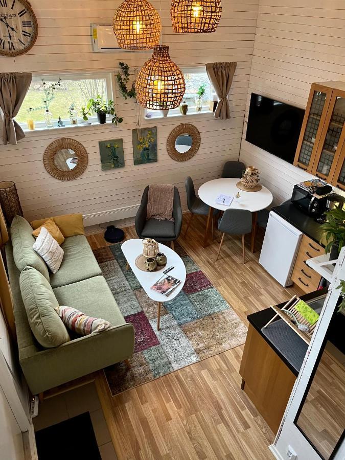 15 Min Fran Ullared! Ny Stuga Med Hoeg Standard! Alvsered Exterior photo